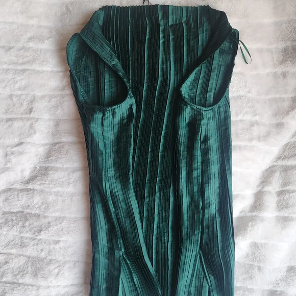 Zara Co-ord Set pleated top & pleated pants raw hems green Sz L NWT - Picture 10 of 16